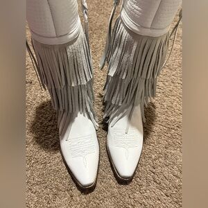 Dingo White Fringe Heeled Boots